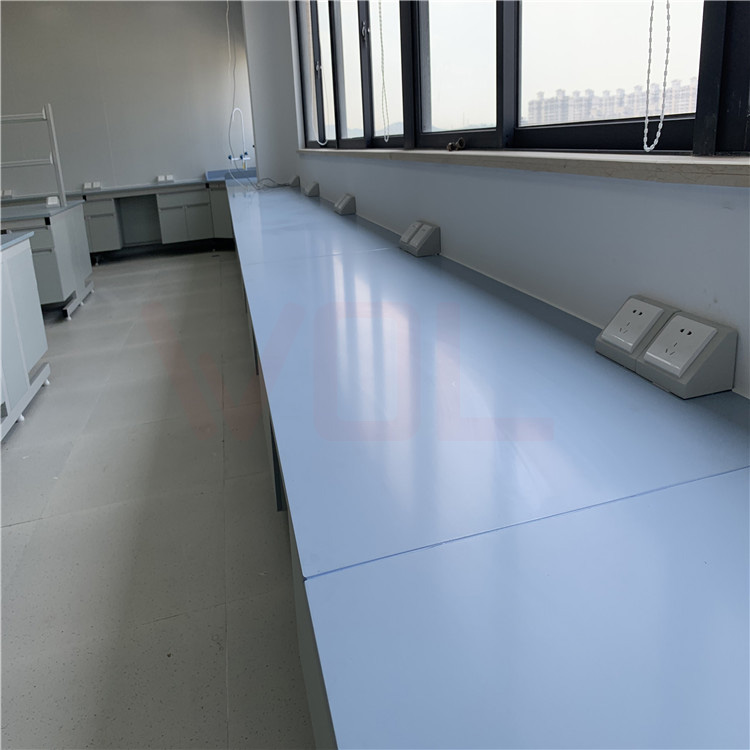 1573807840946636.jpg 實(shí)驗(yàn)臺